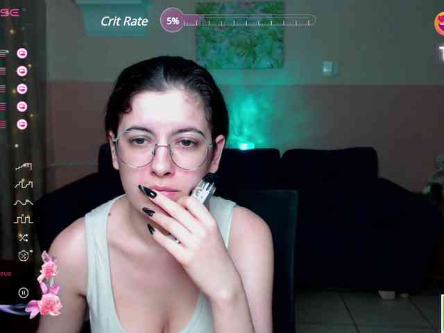 AminaBeatris13 webcam