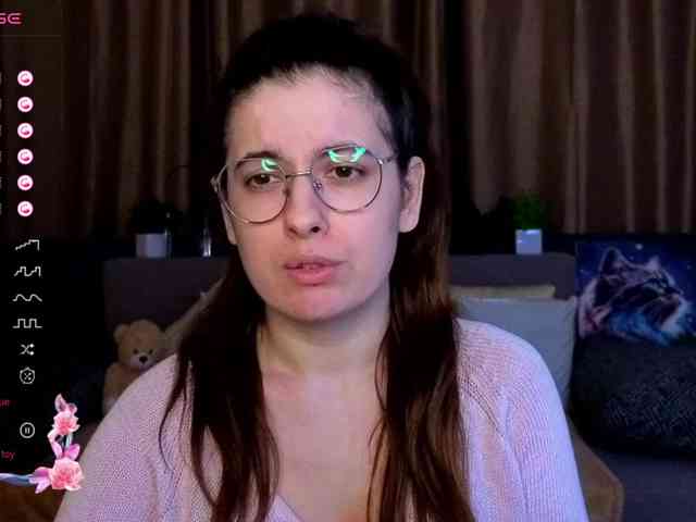 AminaBeatris13 webcam