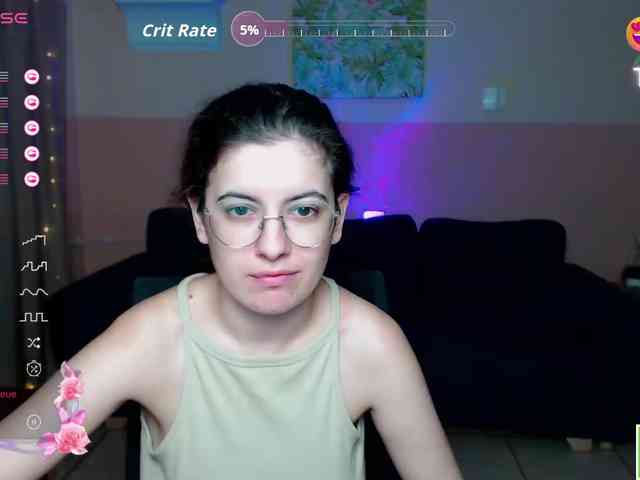 AminaBeatris13 webcam