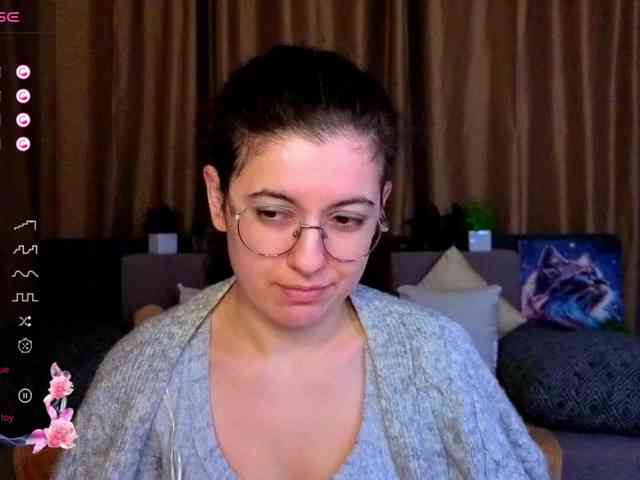 AminaBeatris13 webcam