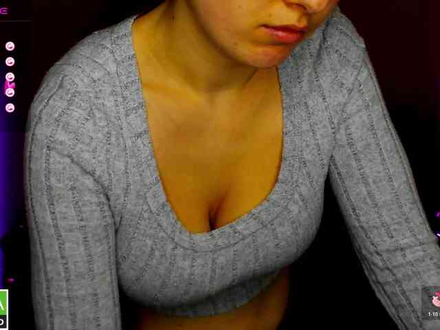 AminaBeatris13 webcam