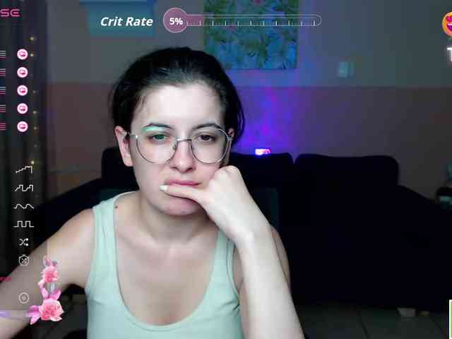 AminaBeatris13 webcam