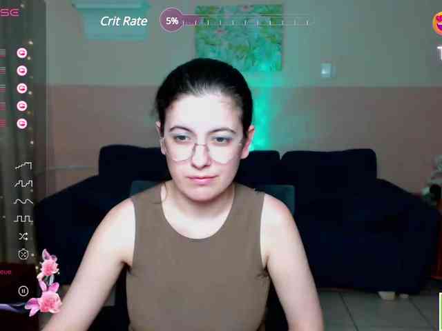 AminaBeatris13 webcam