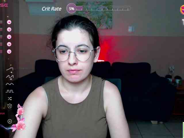 AminaBeatris13 webcam