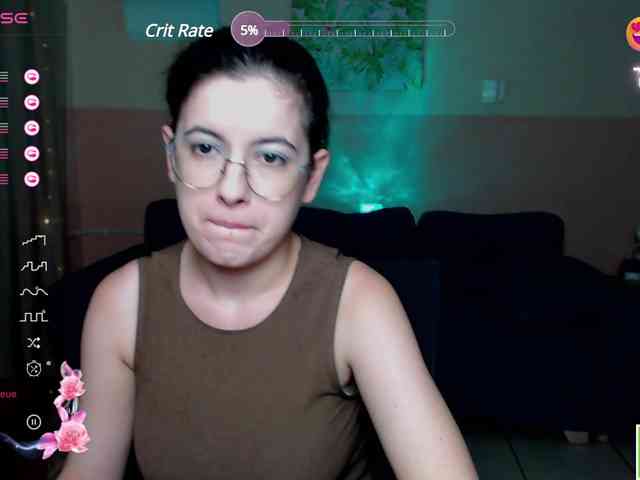 AminaBeatris13 webcam