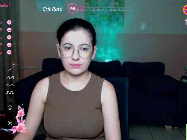 AminaBeatris13 webcam