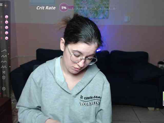 AminaBeatris13 webcam