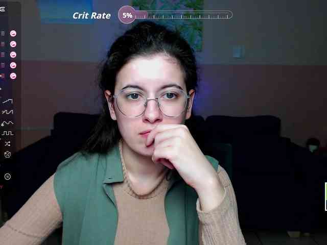 AminaBeatris13 webcam