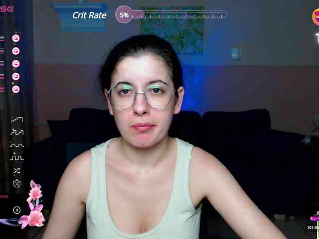 AminaBeatris13 webcam
