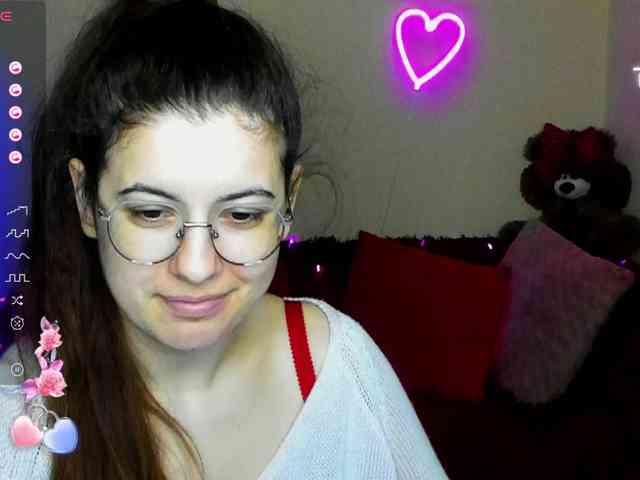 AminaBeatris13 webcam