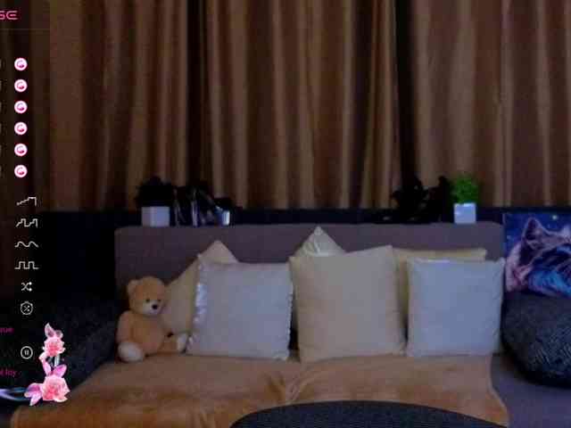 AminaBeatris13 webcam