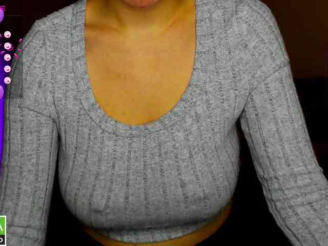 AminaBeatris13 webcam