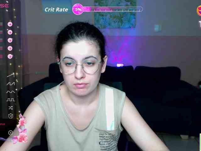 AminaBeatris13 webcam