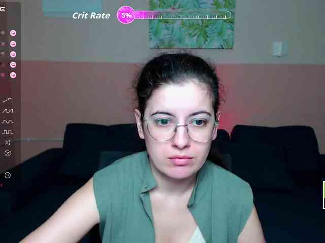 AminaBeatris13 webcam