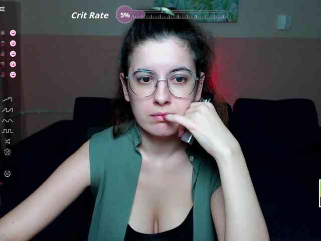 AminaBeatris13 webcam