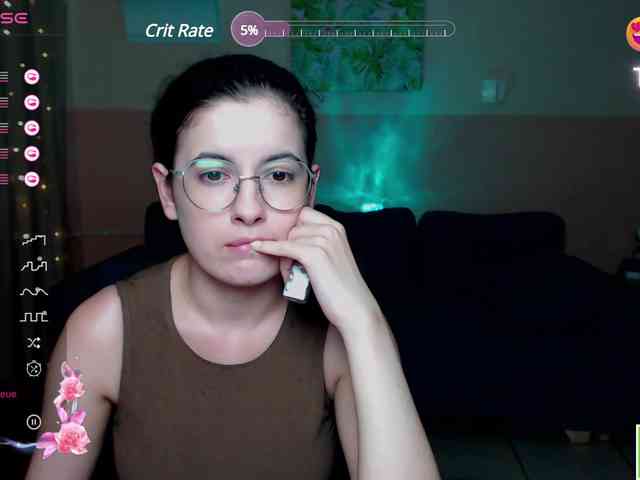 AminaBeatris13 webcam