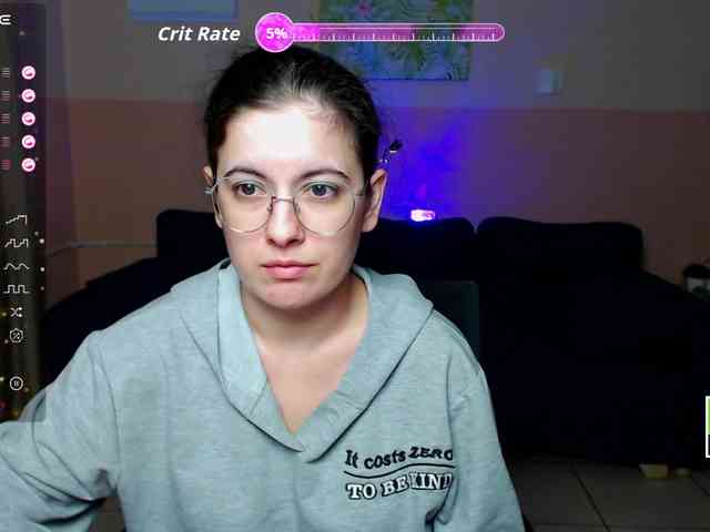 AminaBeatris13 webcam