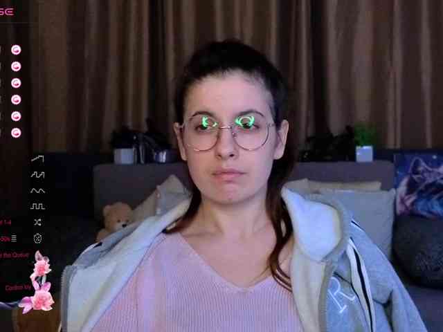 AminaBeatris13 webcam