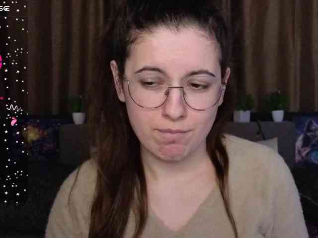 AminaBeatris13 webcam