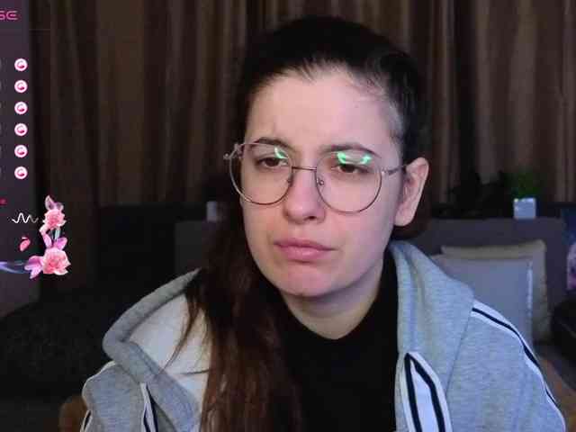 AminaBeatris13 webcam