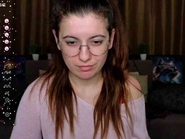 AminaBeatris13 webcam