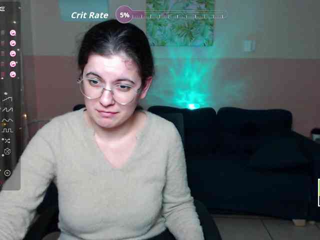 AminaBeatris13 webcam