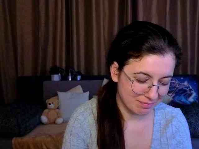 AminaBeatris13 webcam