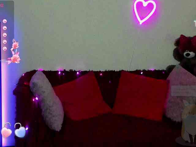 AminaBeatris13 webcam