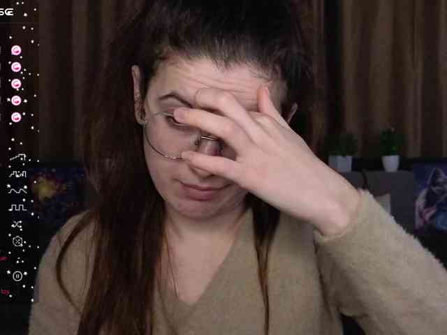 AminaBeatris13 webcam