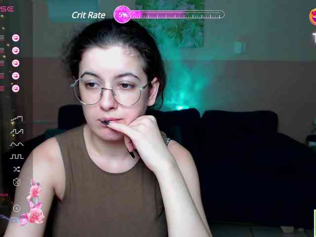 AminaBeatris13 webcam