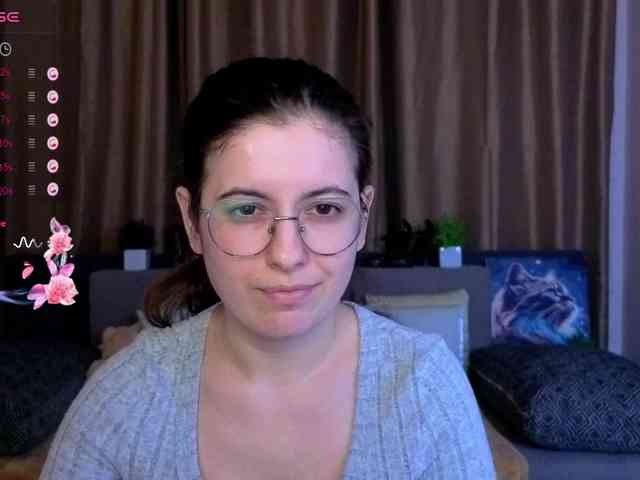 AminaBeatris13 webcam