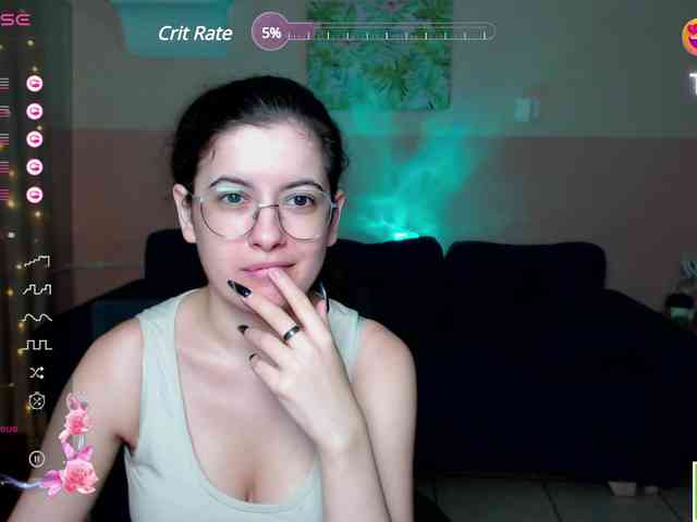 AminaBeatris13 webcam