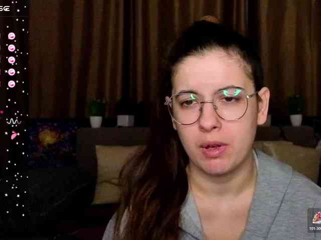 AminaBeatris13 webcam