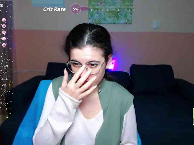 AminaBeatris13 webcam