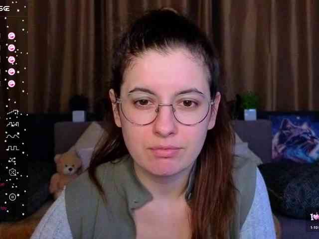 AminaBeatris13 webcam