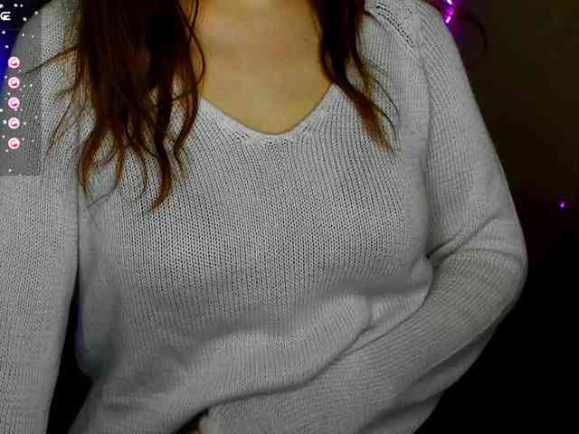 AminaBeatris13 webcam