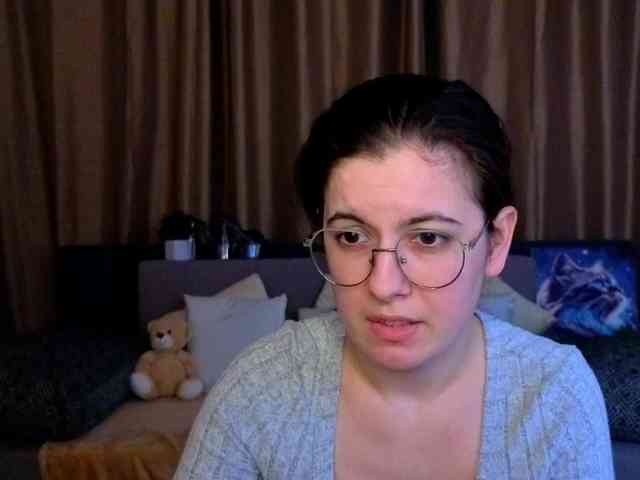 AminaBeatris13 webcam