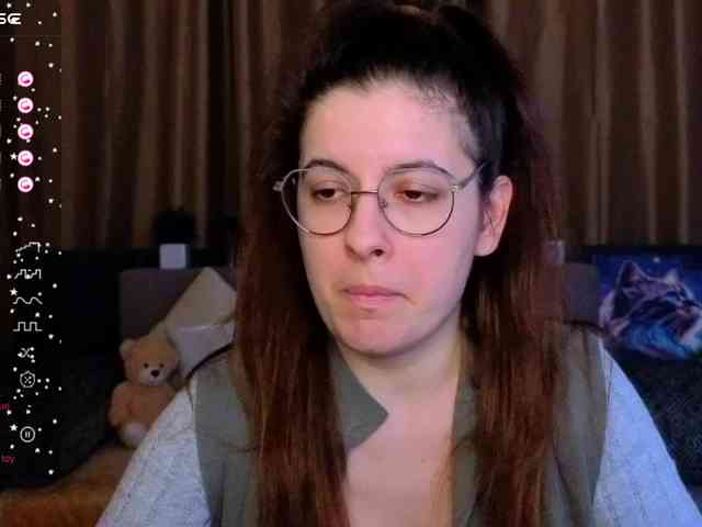 AminaBeatris13 webcam