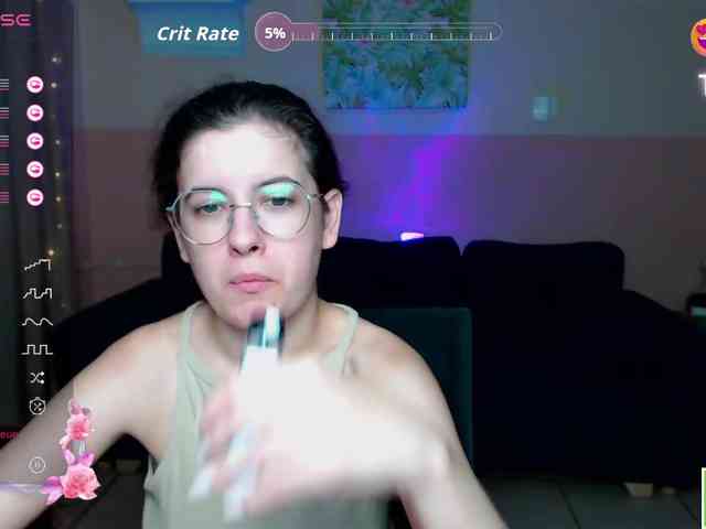 AminaBeatris13 webcam