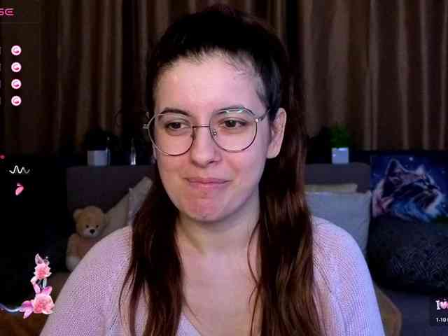 AminaBeatris13 webcam