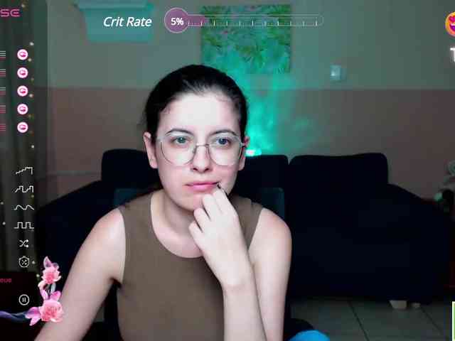 AminaBeatris13 webcam