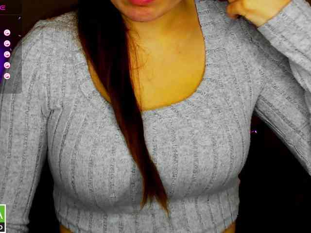 AminaBeatris13 webcam