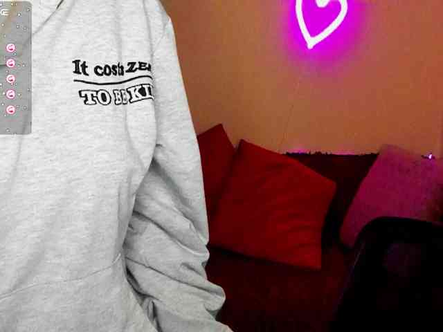 AminaBeatris13 webcam