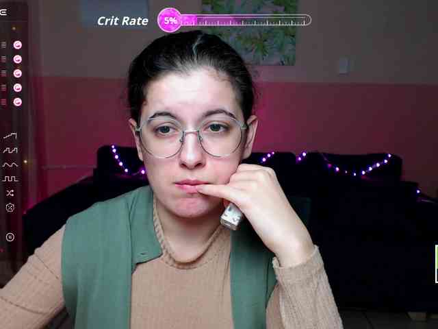 AminaBeatris13 webcam