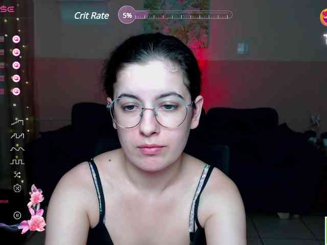 AminaBeatris13 webcam
