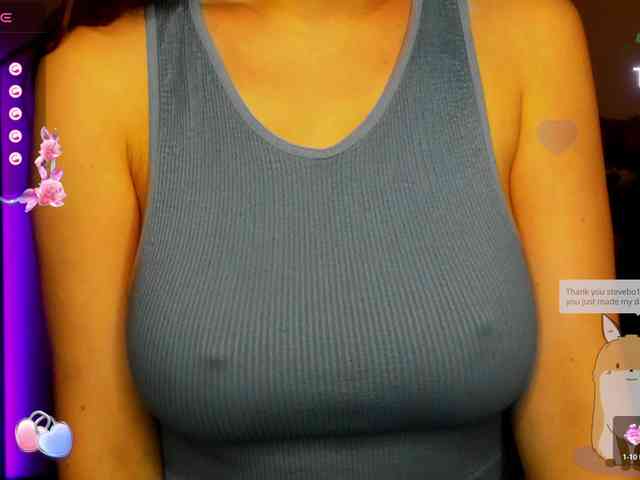 AminaBeatris13 webcam