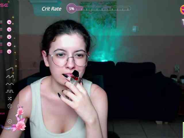 AminaBeatris13 webcam