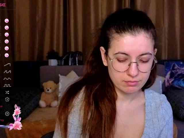 AminaBeatris13 webcam