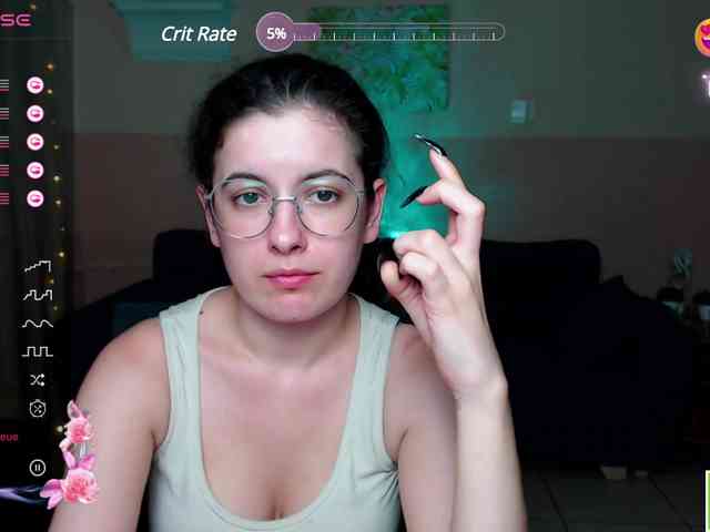 AminaBeatris13 webcam