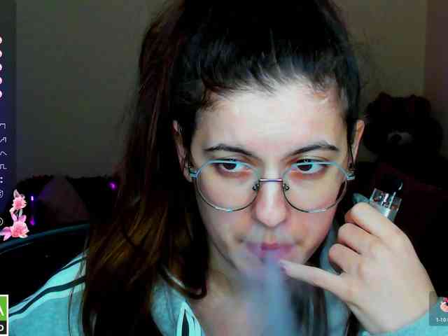 AminaBeatris13 webcam